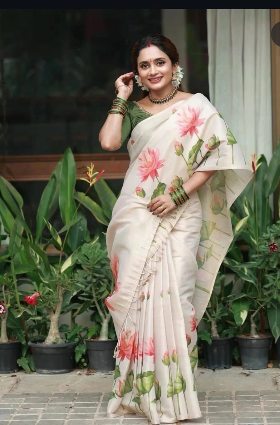 Tryloom Lotus Bloom Premium Soft Tissue Silk Saree | Designer Floral Digital Print Festive Saree with Rich Floral Pallu 2