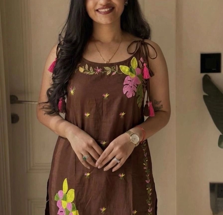 Tryloom Blossom Charm Sleeveless Cotton Embroidered Kurta Pant Set | Premium Floral Ethnic Wear for Women 2