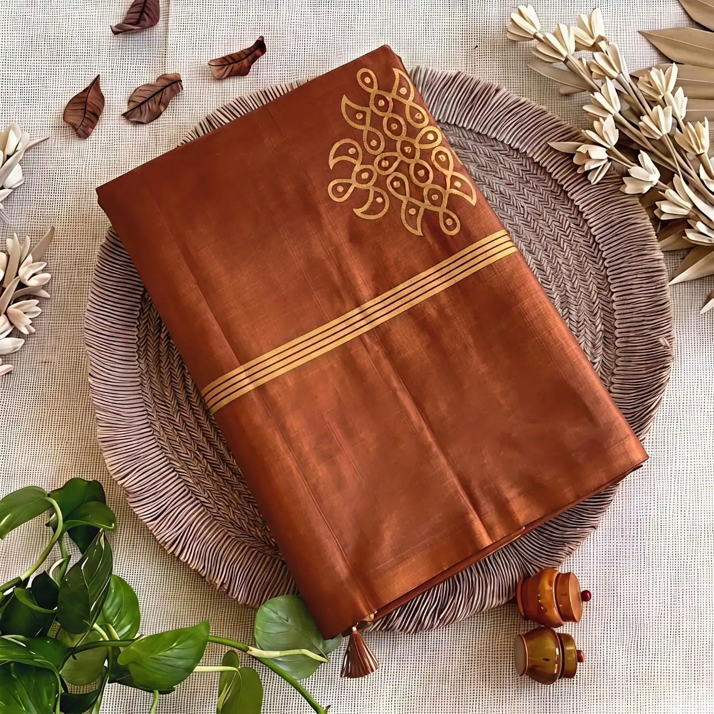 Tryloom Vintage Kolam Premium Soft Silk Saree | Traditional Designer Silk Saree with Rich Kolam Pallu & Elegant Blouse 4