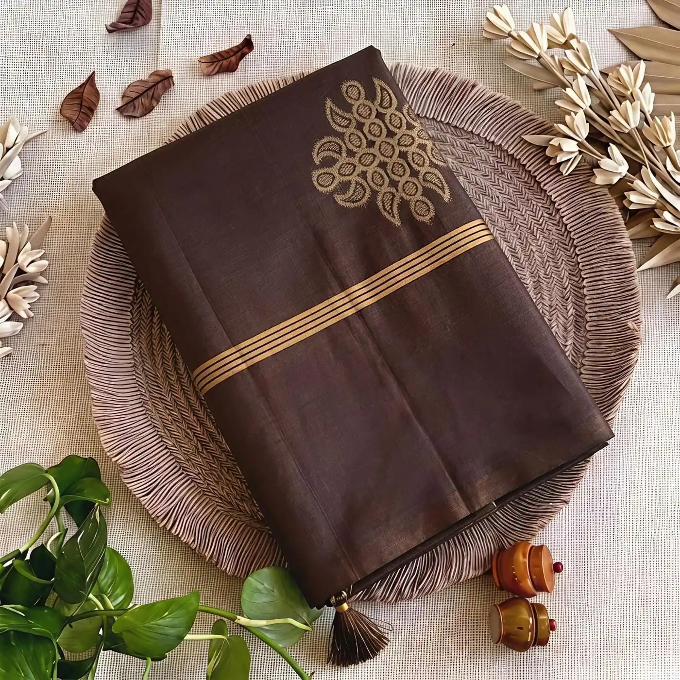 Tryloom Vintage Kolam Premium Soft Silk Saree | Traditional Designer Silk Saree with Rich Kolam Pallu & Elegant Blouse 4
