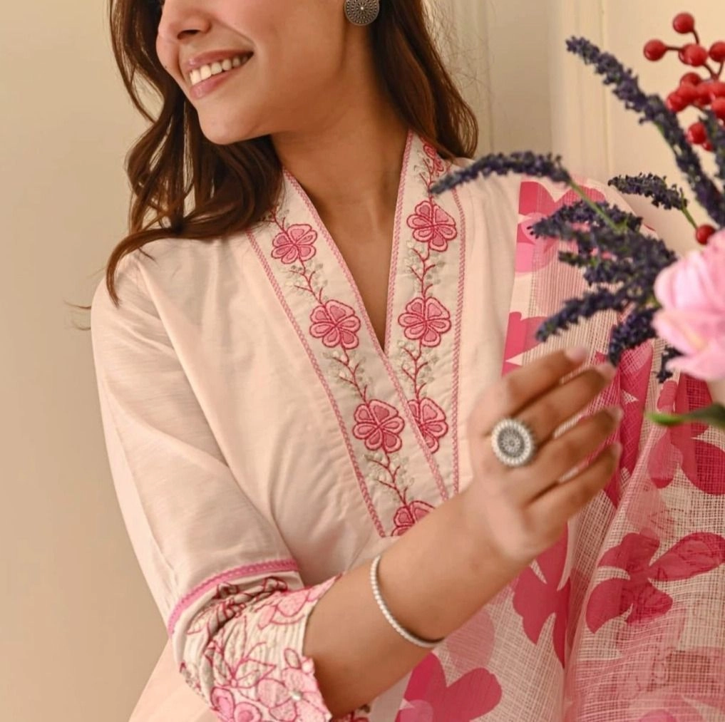 Tryloom Blush Bloom Premium Cotton Flex Suit Set | Designer Embroidered Kurti Pant & Kota Doriya Dupatta 4