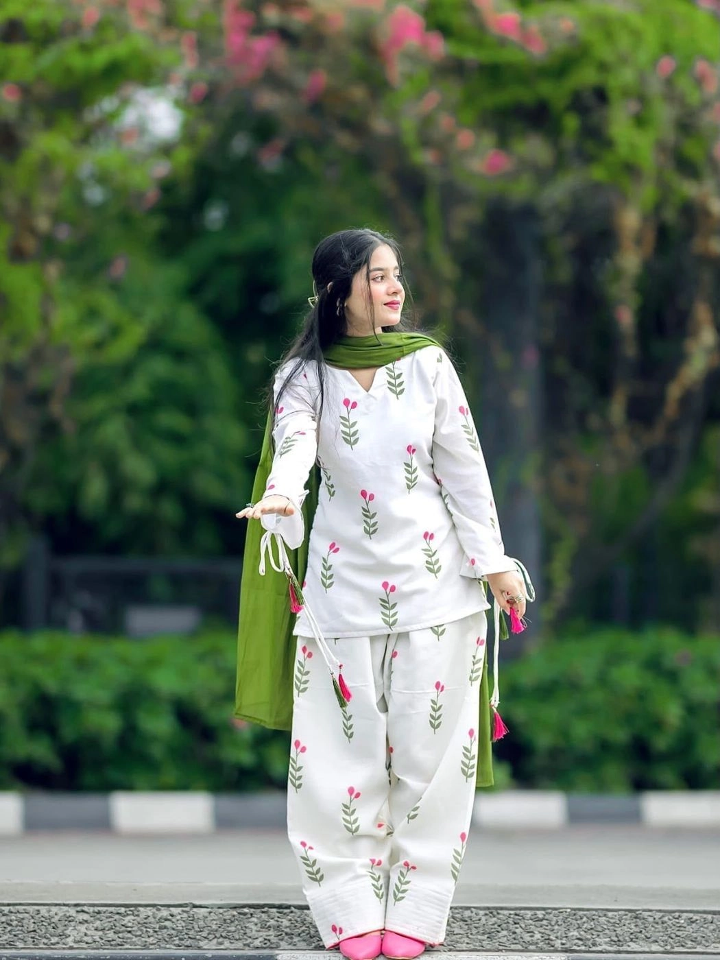 Tryloom Festival Special Premium Cotton Farshi Pant Suit Set | Floral Printed Kurta with Fancy Latkan Sleeves & Dupatta | Elegant Ethnic Wear for Women 5