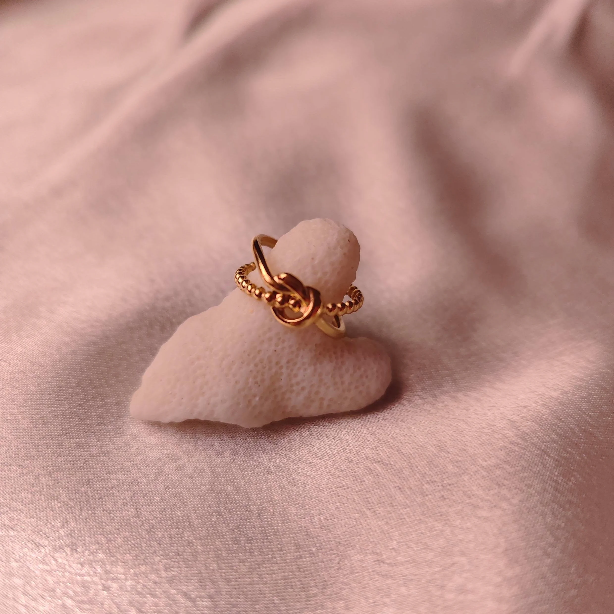 Cross and knot adjustable ring 2