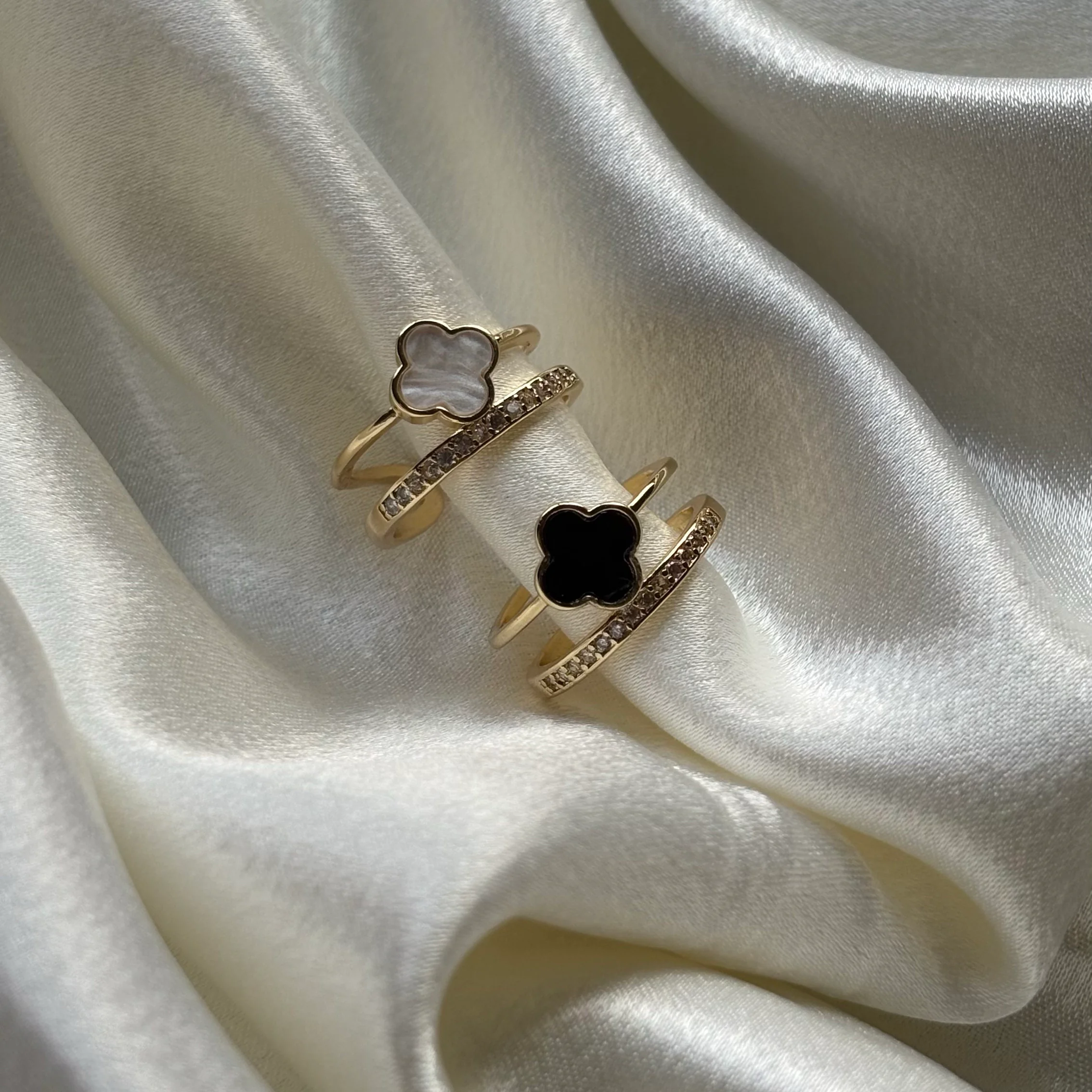 Black & white clover themed adjustable ring 3