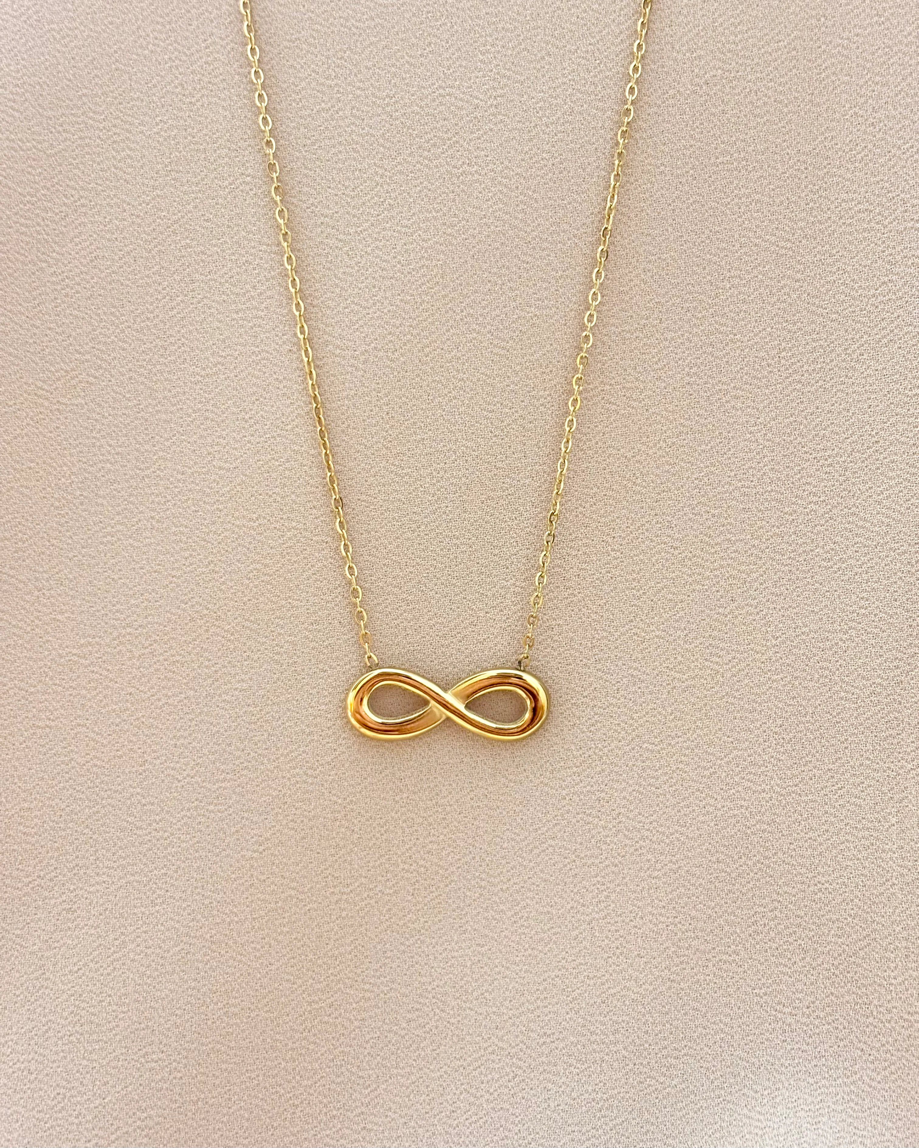 Infinity pendant necklace