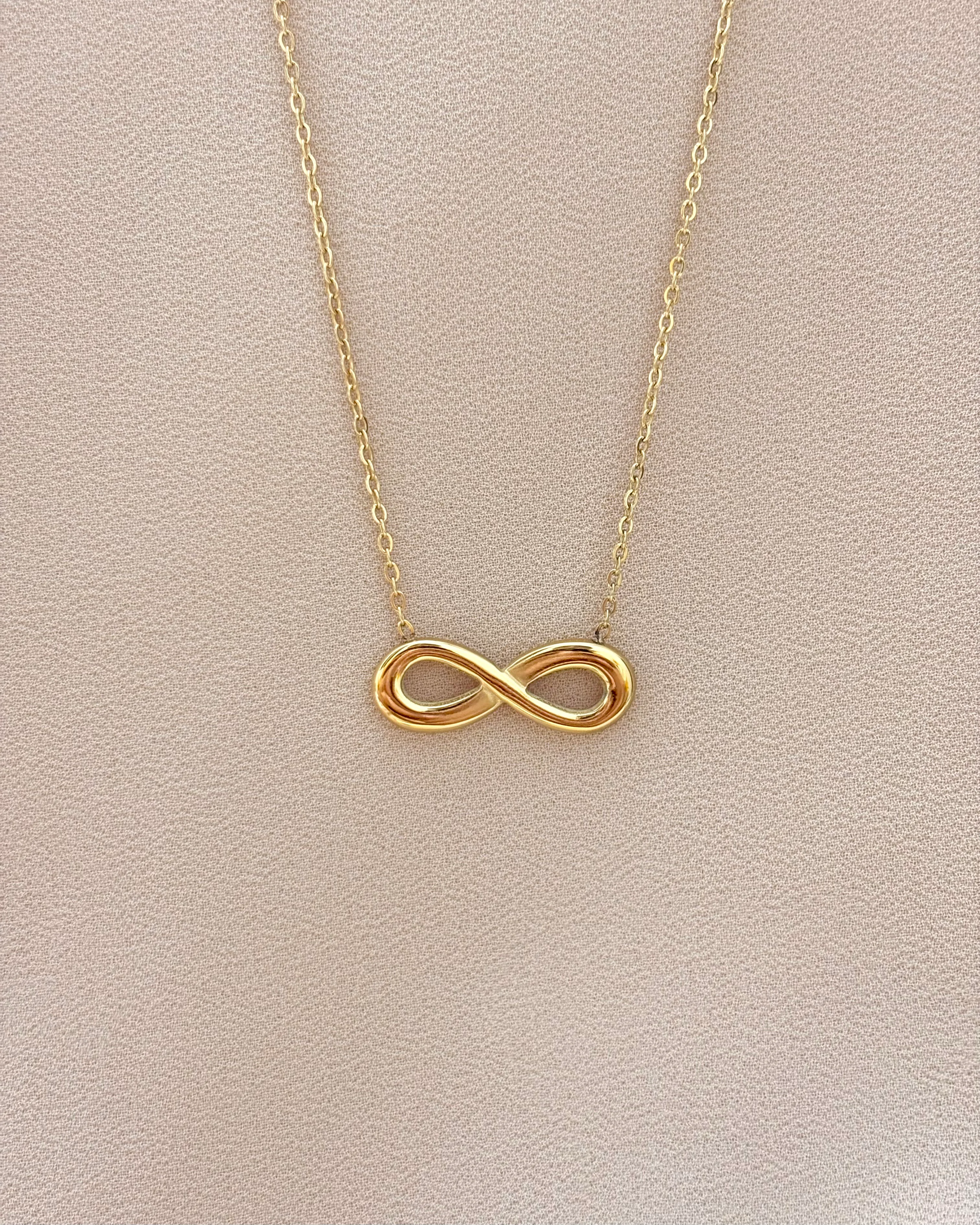 Infinity pendant necklace