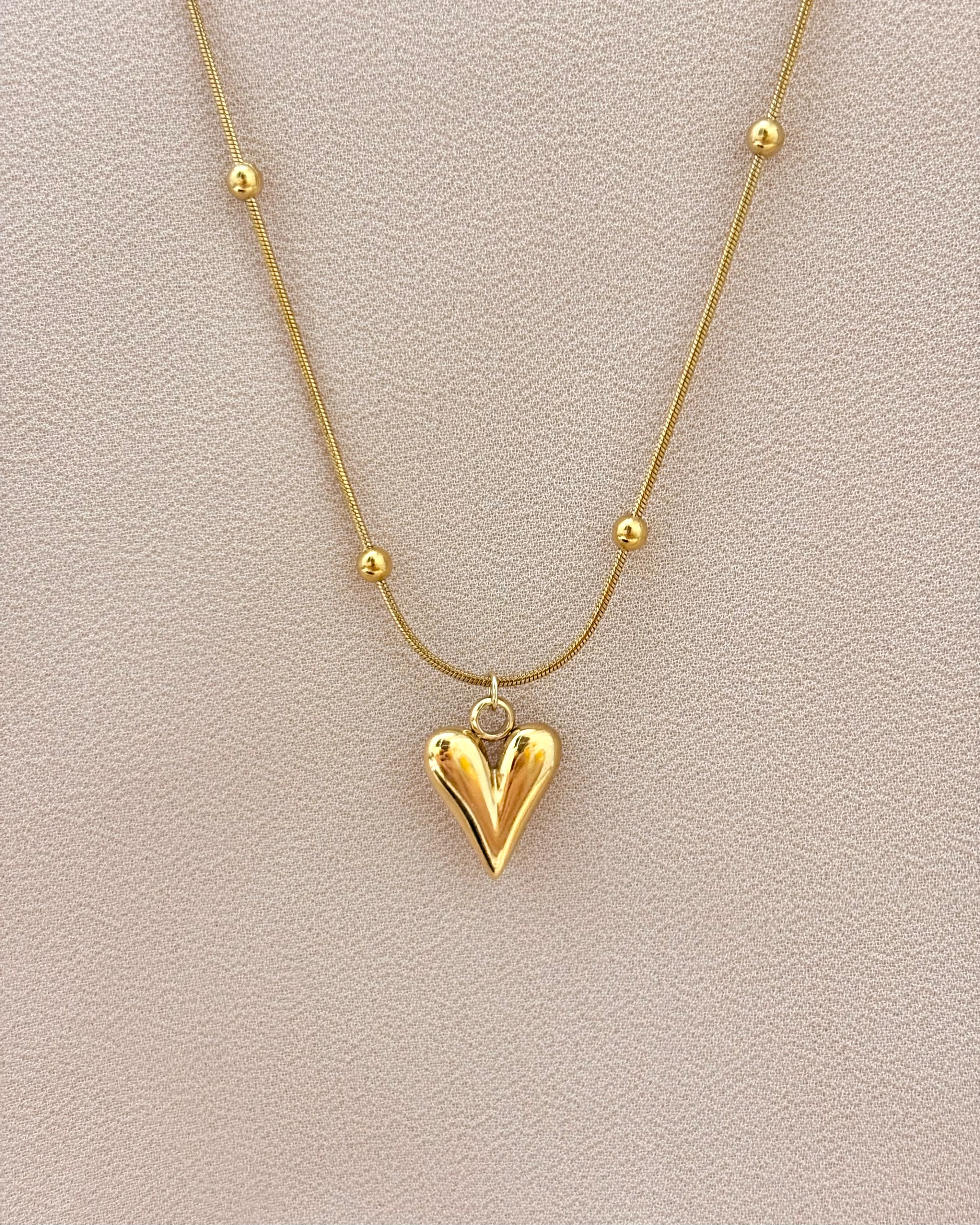 Heart shaped pendant necklace with bead chain 1
