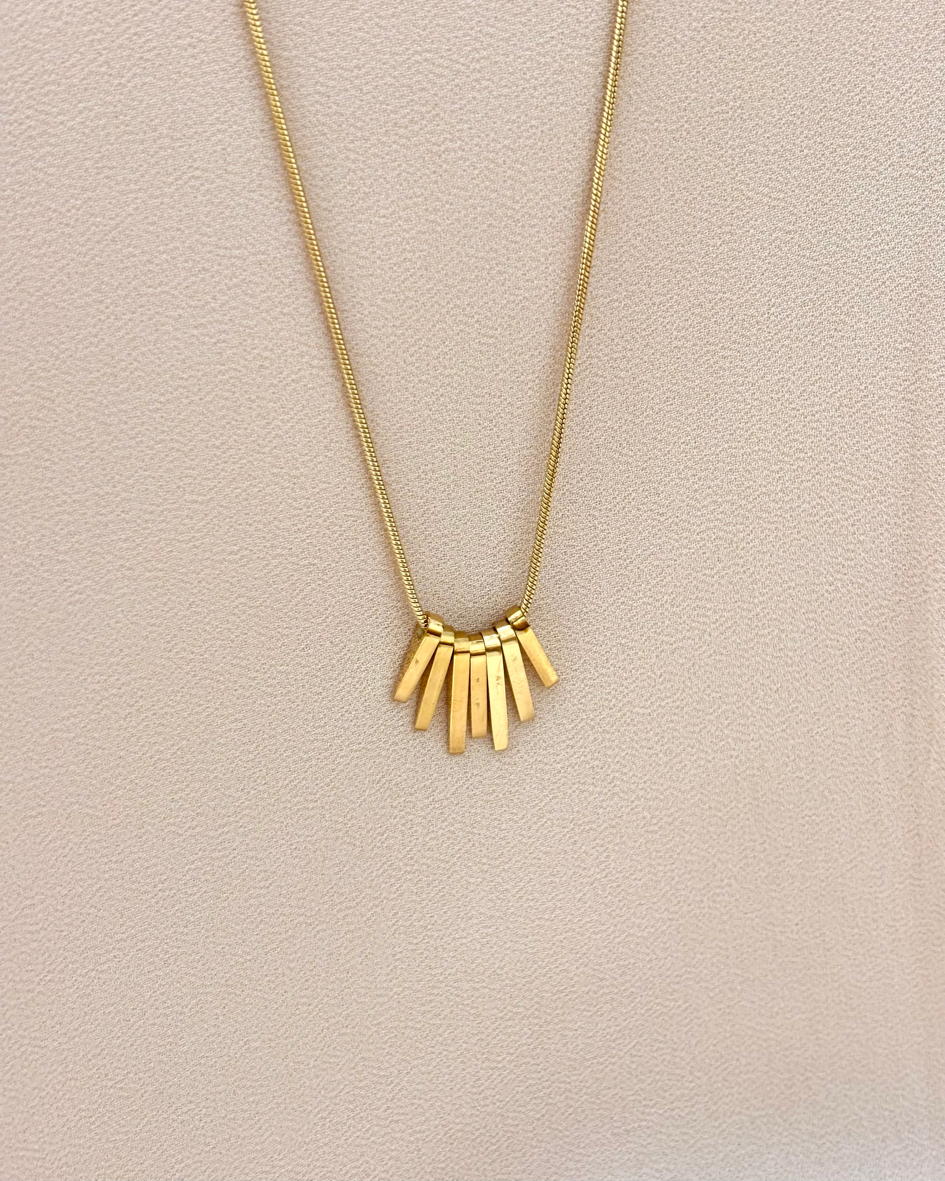 Dangling strips pendant necklace 1