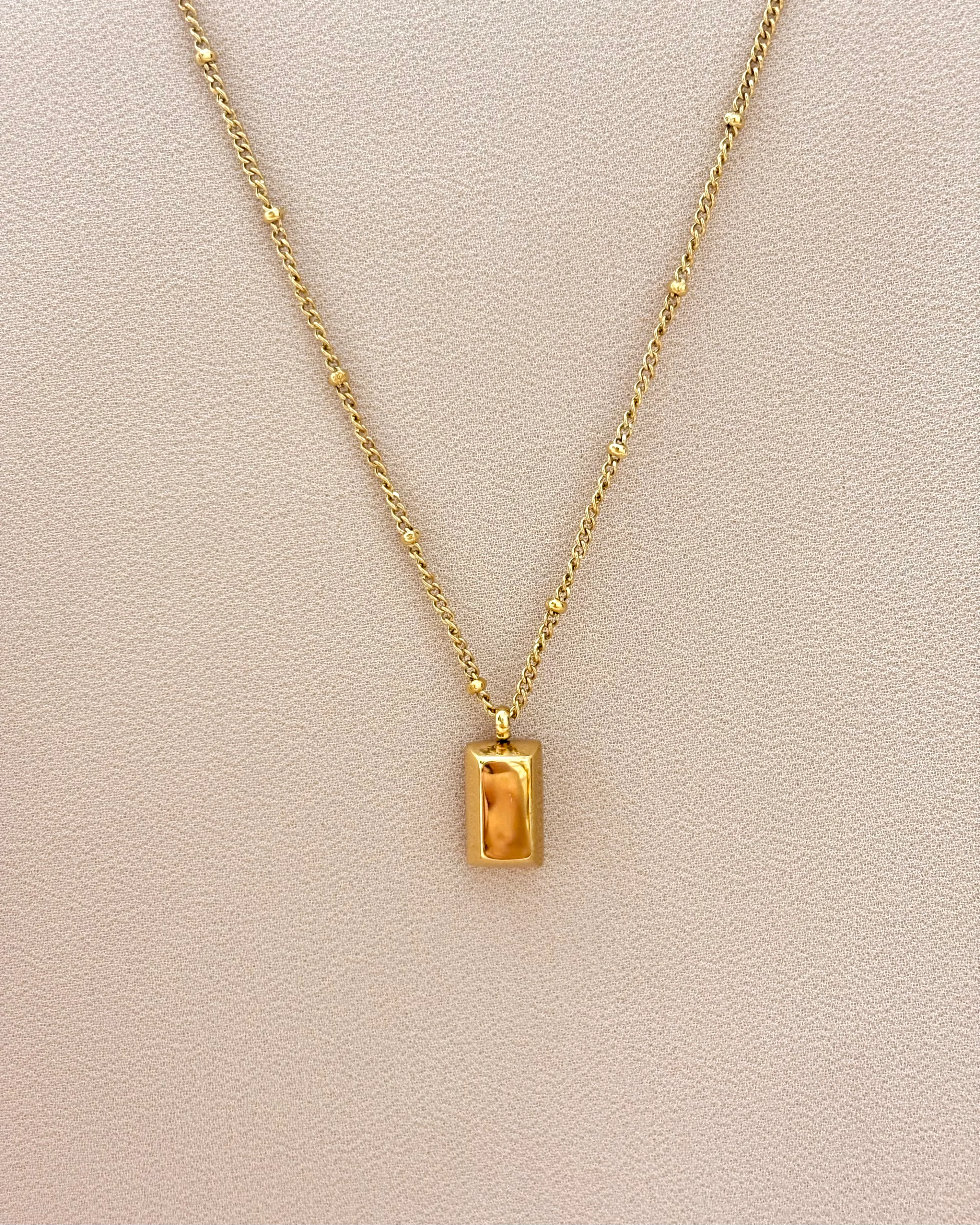 Rectangular gold biscuit pendant necklace 2