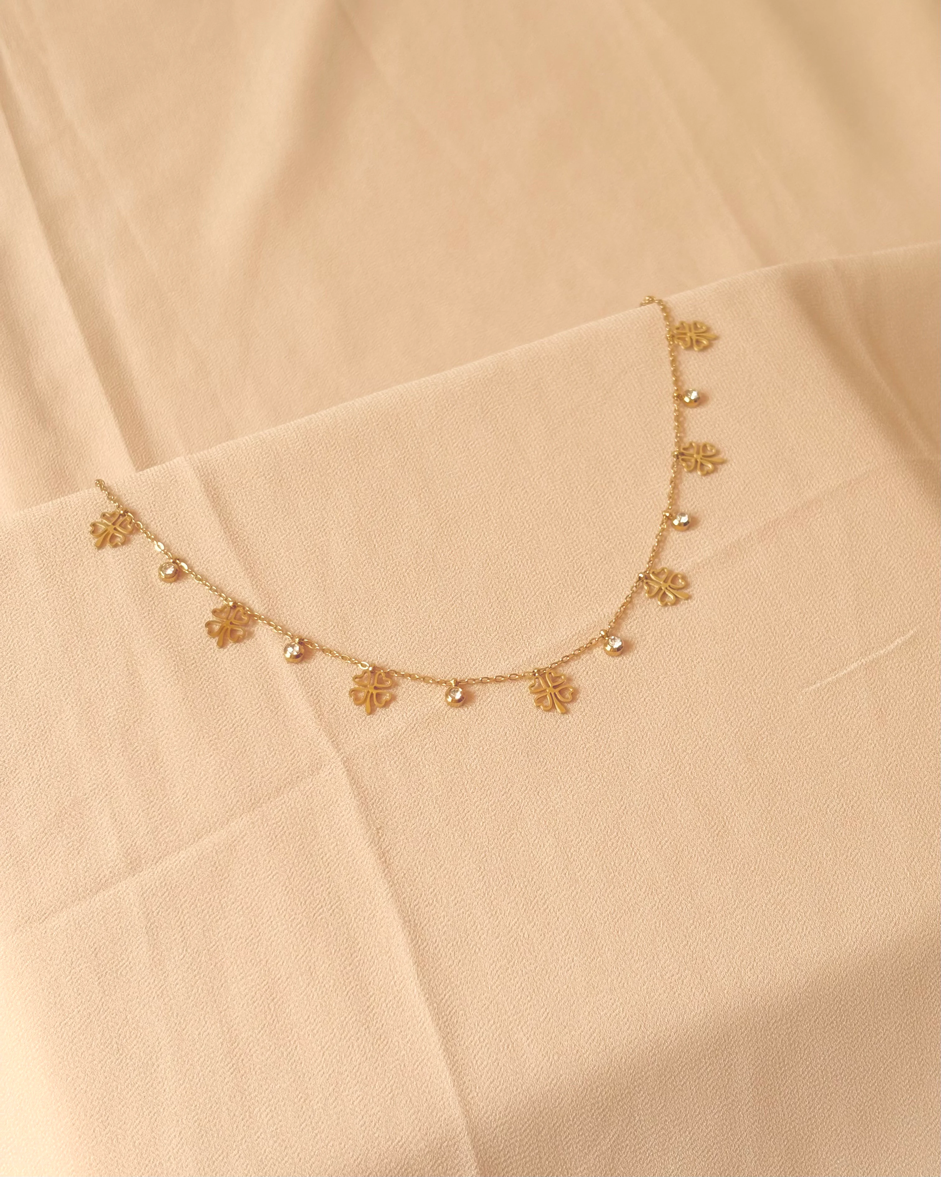 Clover charm Necklace 2