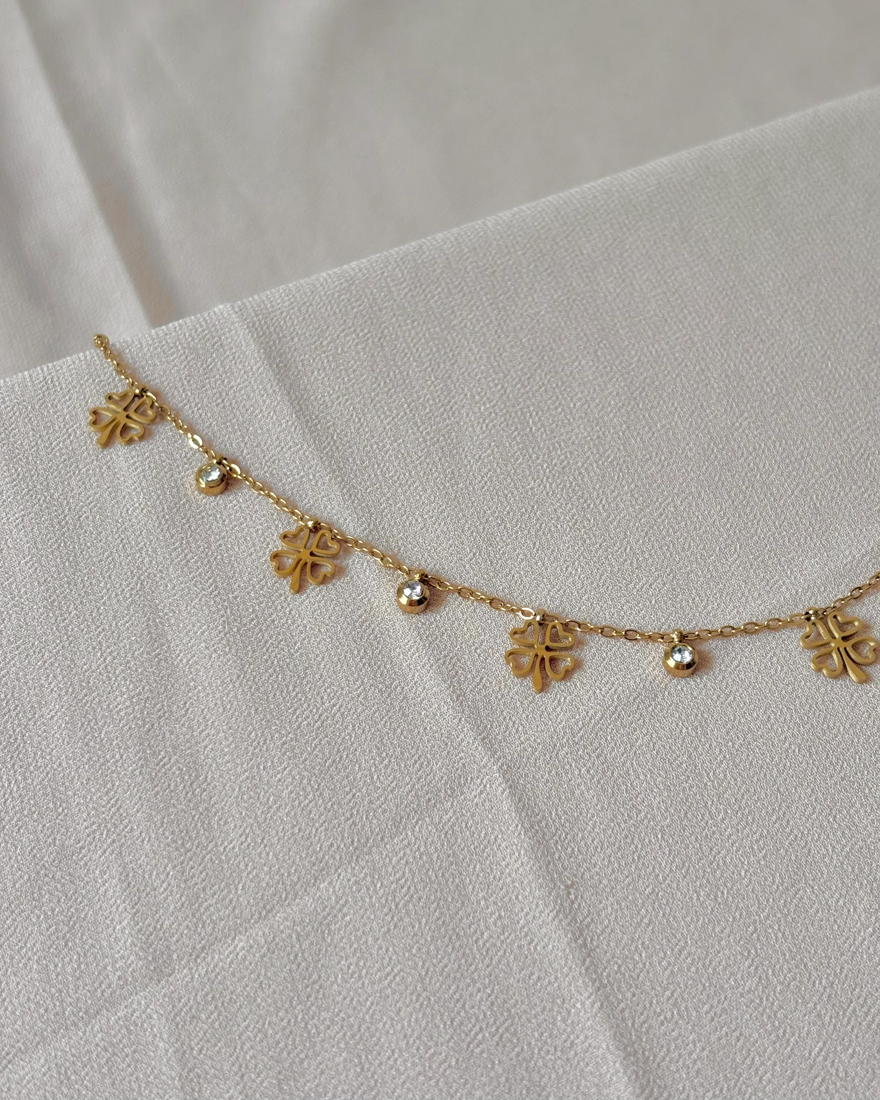 Clover charm Necklace 3