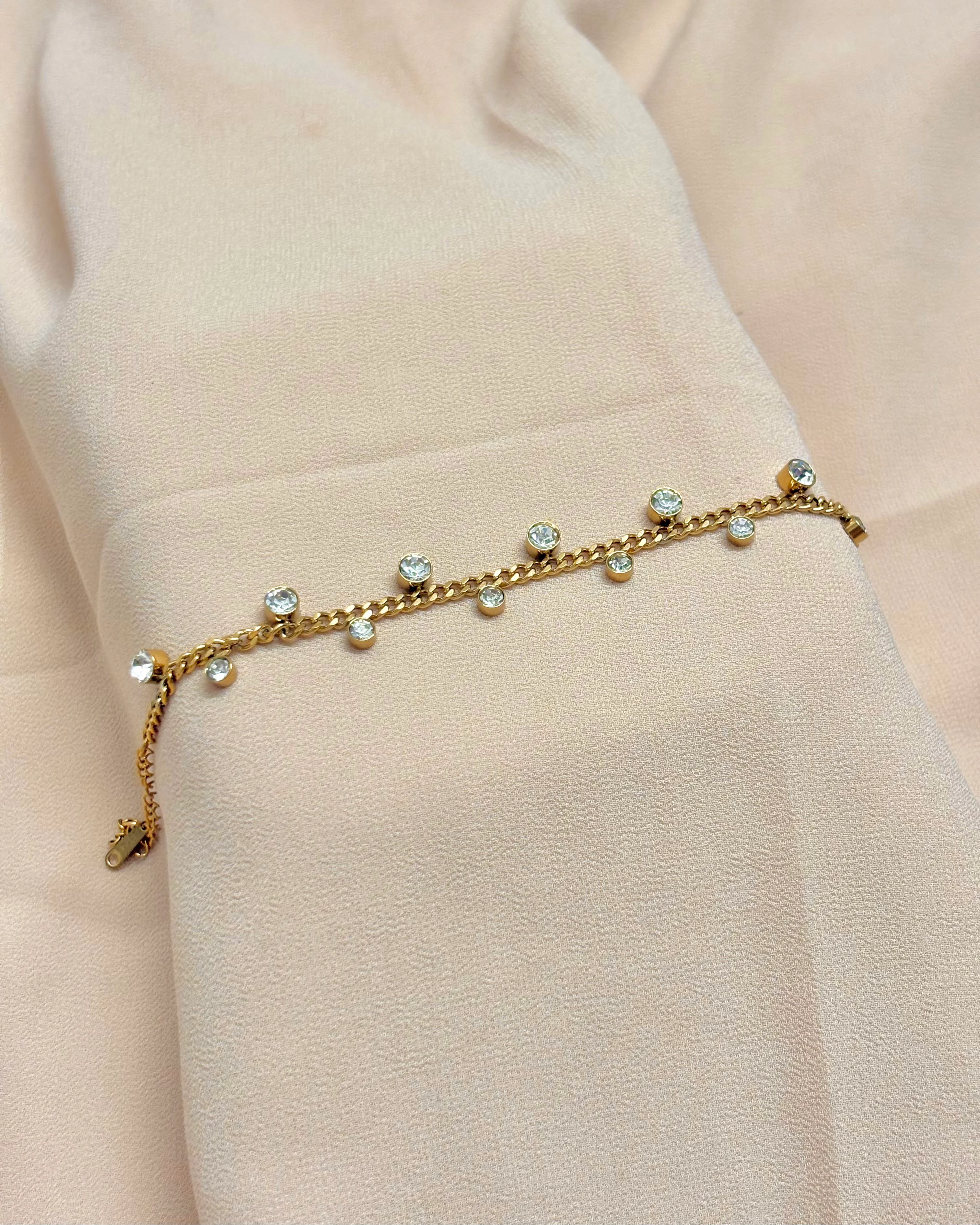 Crystal accents dainty bracelet