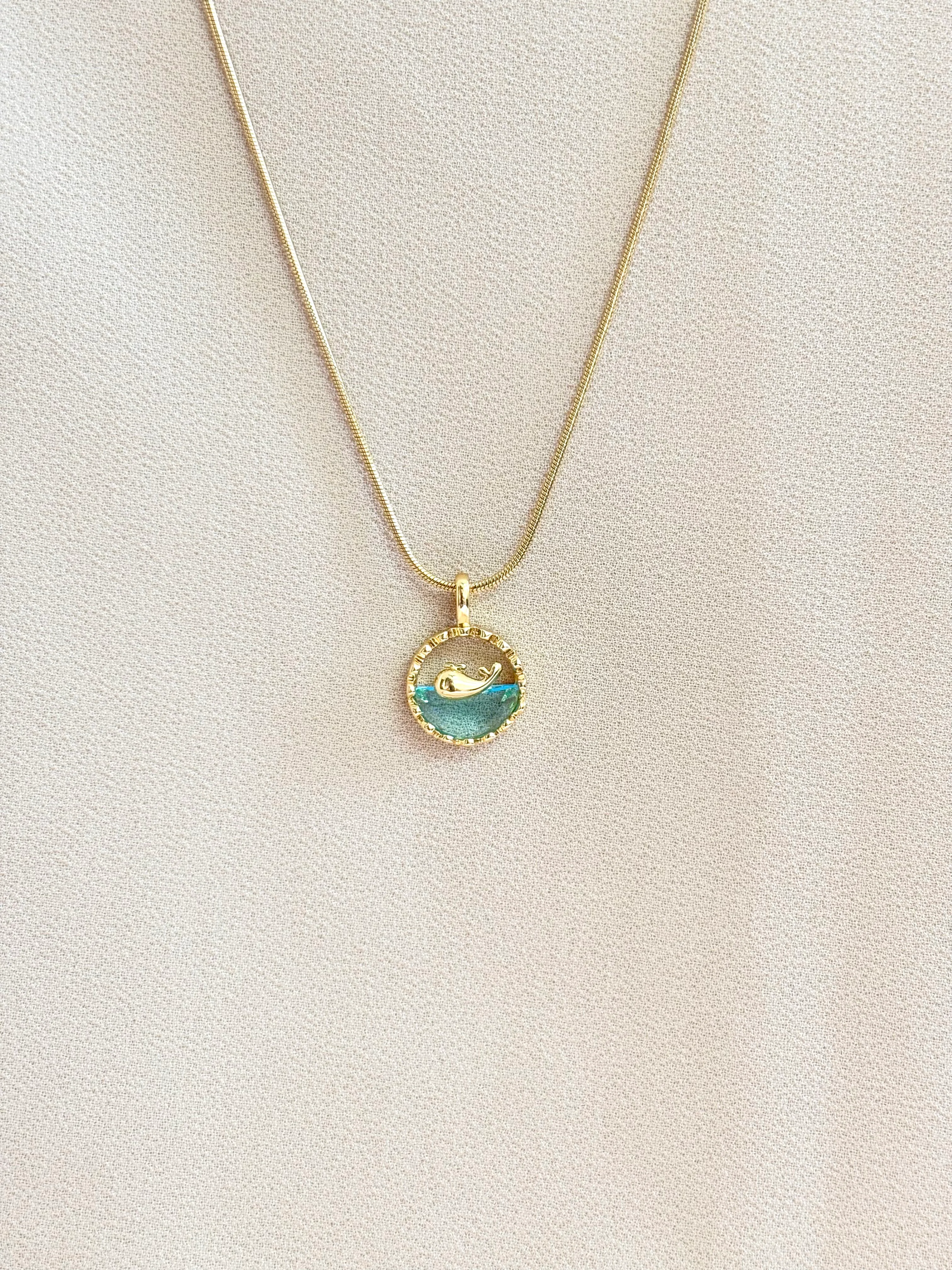 Sailing whale pendant necklace 2