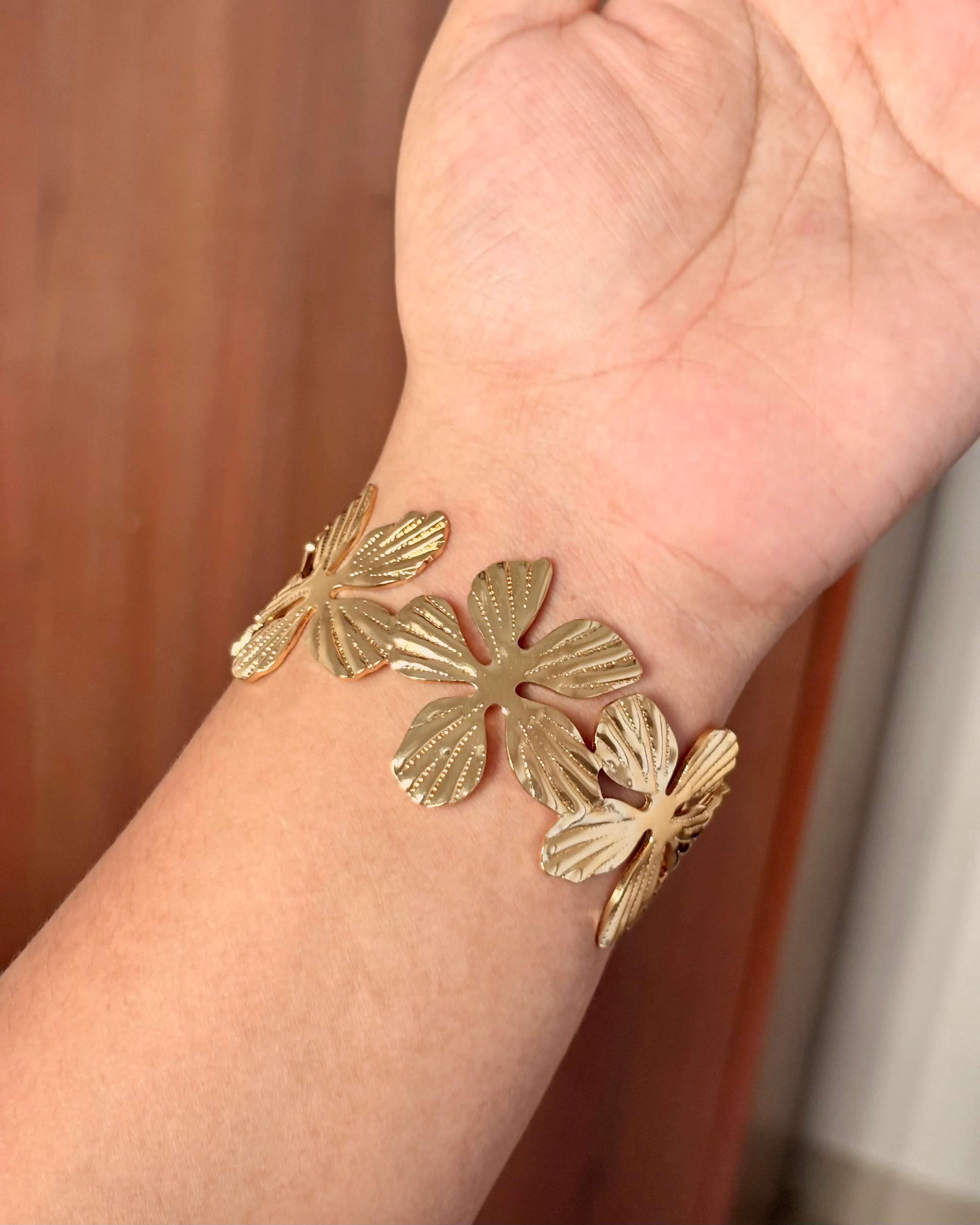 Flower cuff bracelet