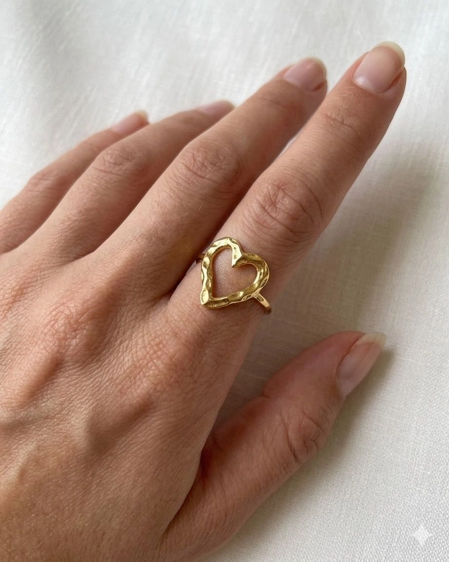 Irregular heart themed adjustable ring 1