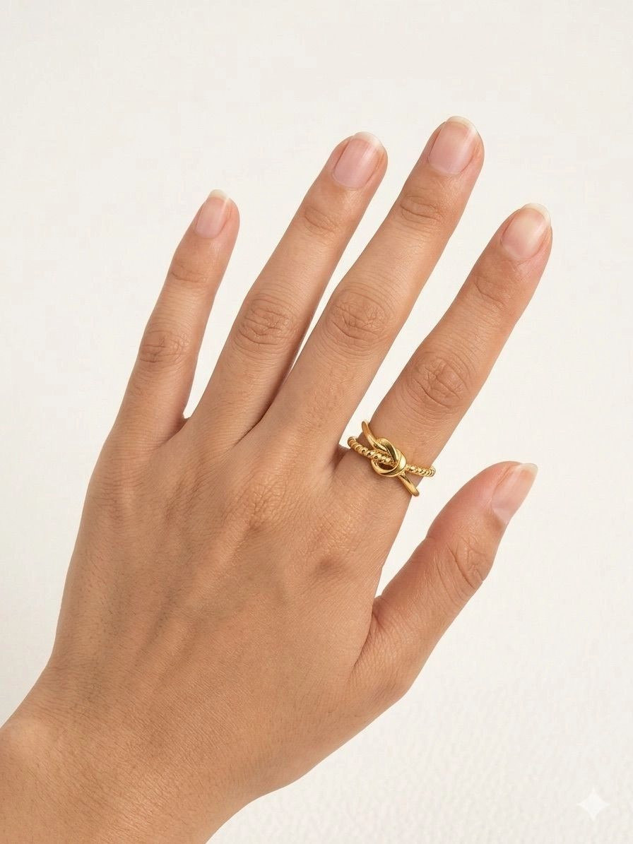 Cross and knot adjustable ring 1