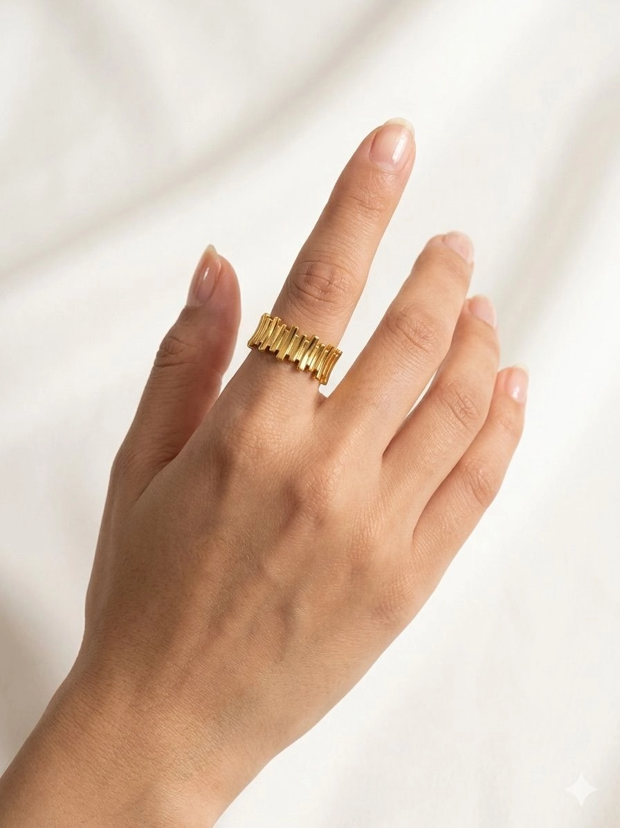 Contemporary adjustable ring 1