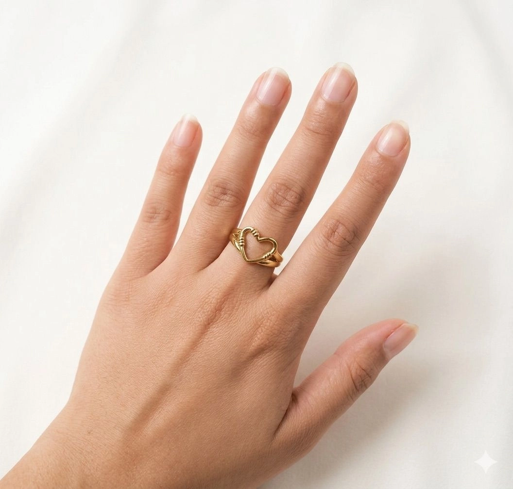 Heart bounded  adjustable ring 1