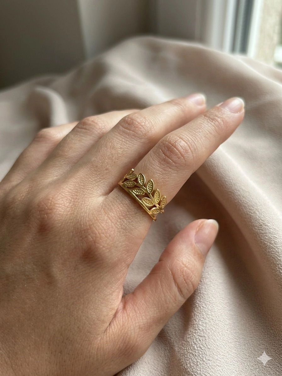 Textured leaf ring