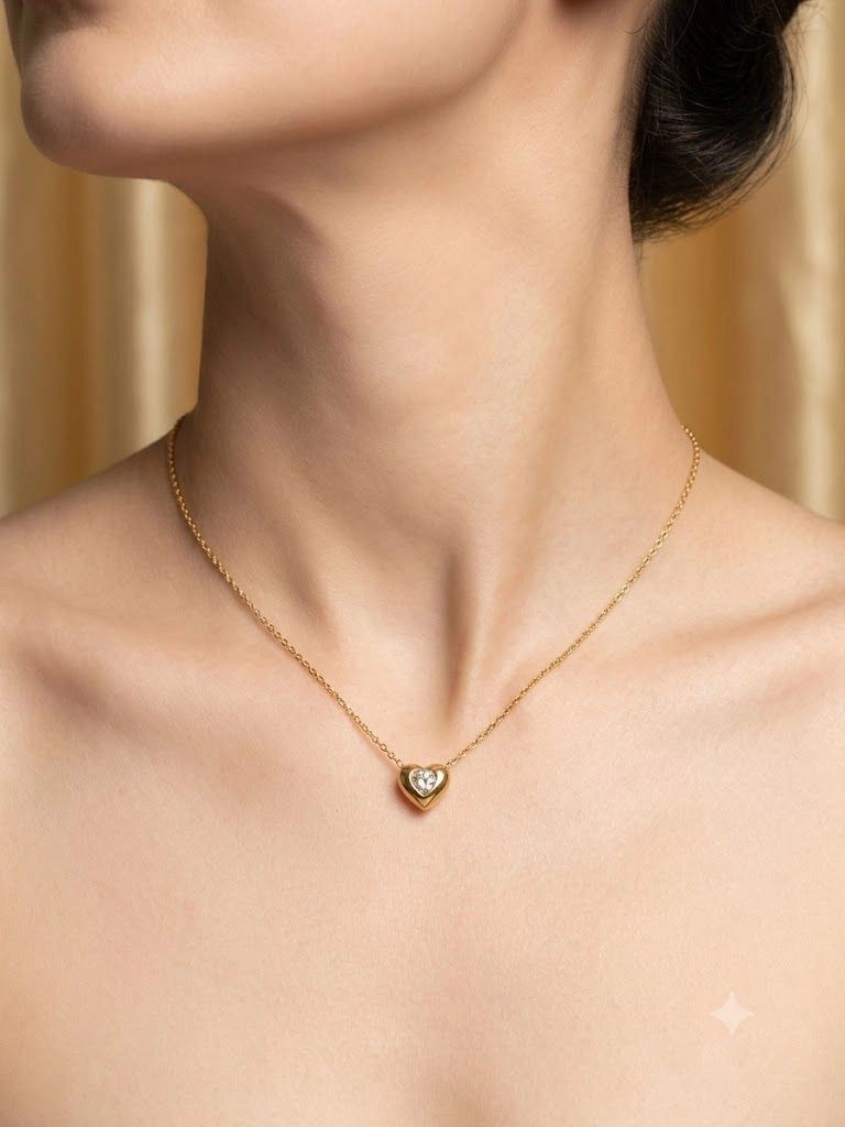 Minimal heart and stone chain