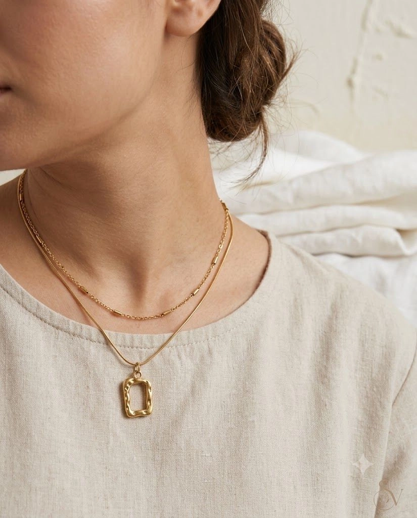 Textured rectangle pendant double chain
