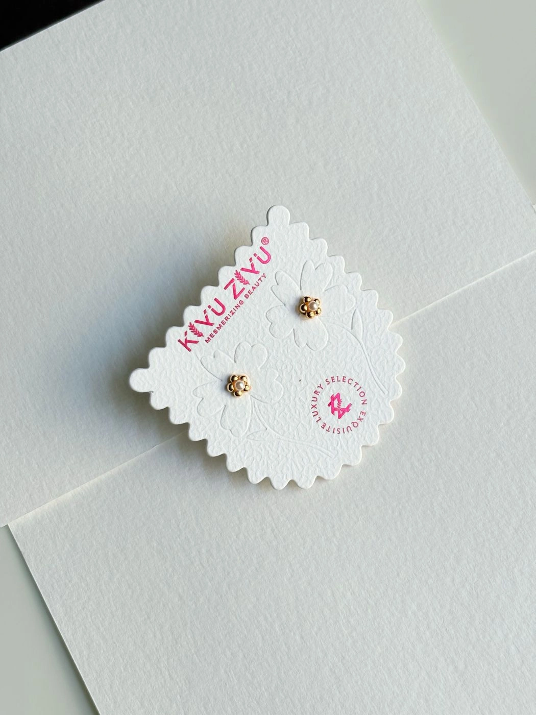 Little flower ball back earrings