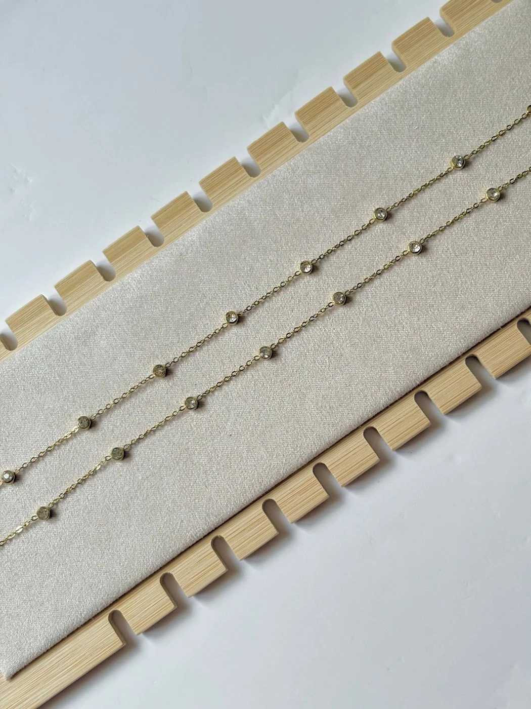 Minimal stones anklets (pair)