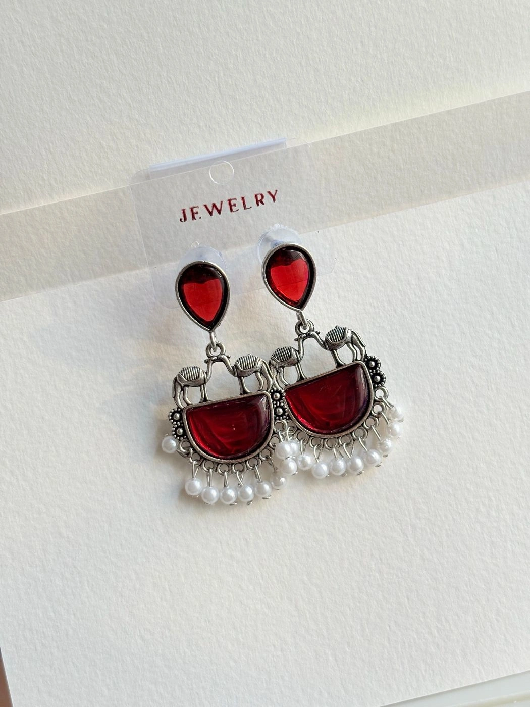 Camels standing earrings 1