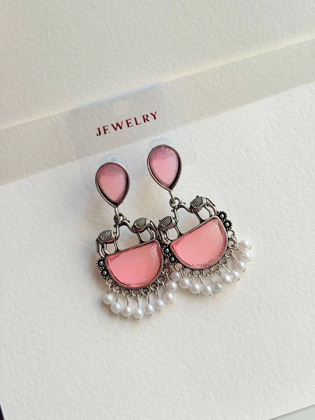 Camels standing earrings 6