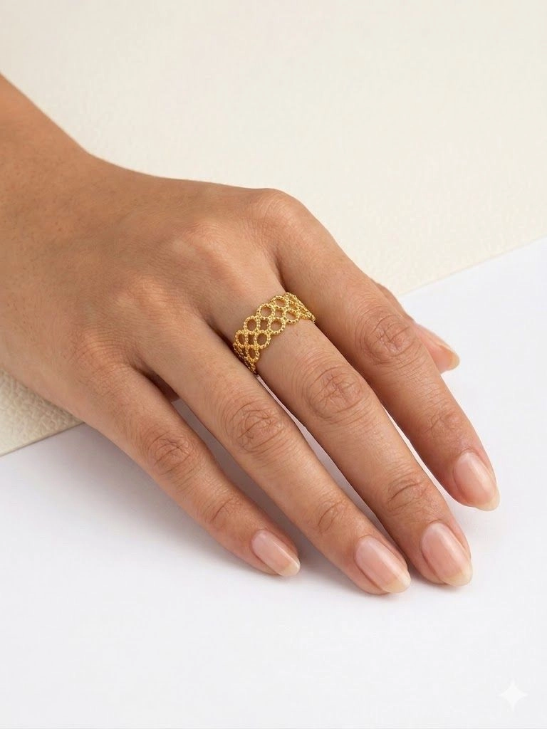 Mesh adjustable ring