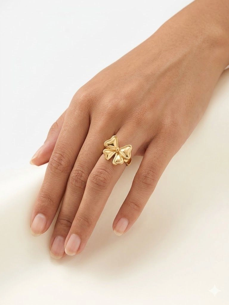 Mini bow adjustable ring