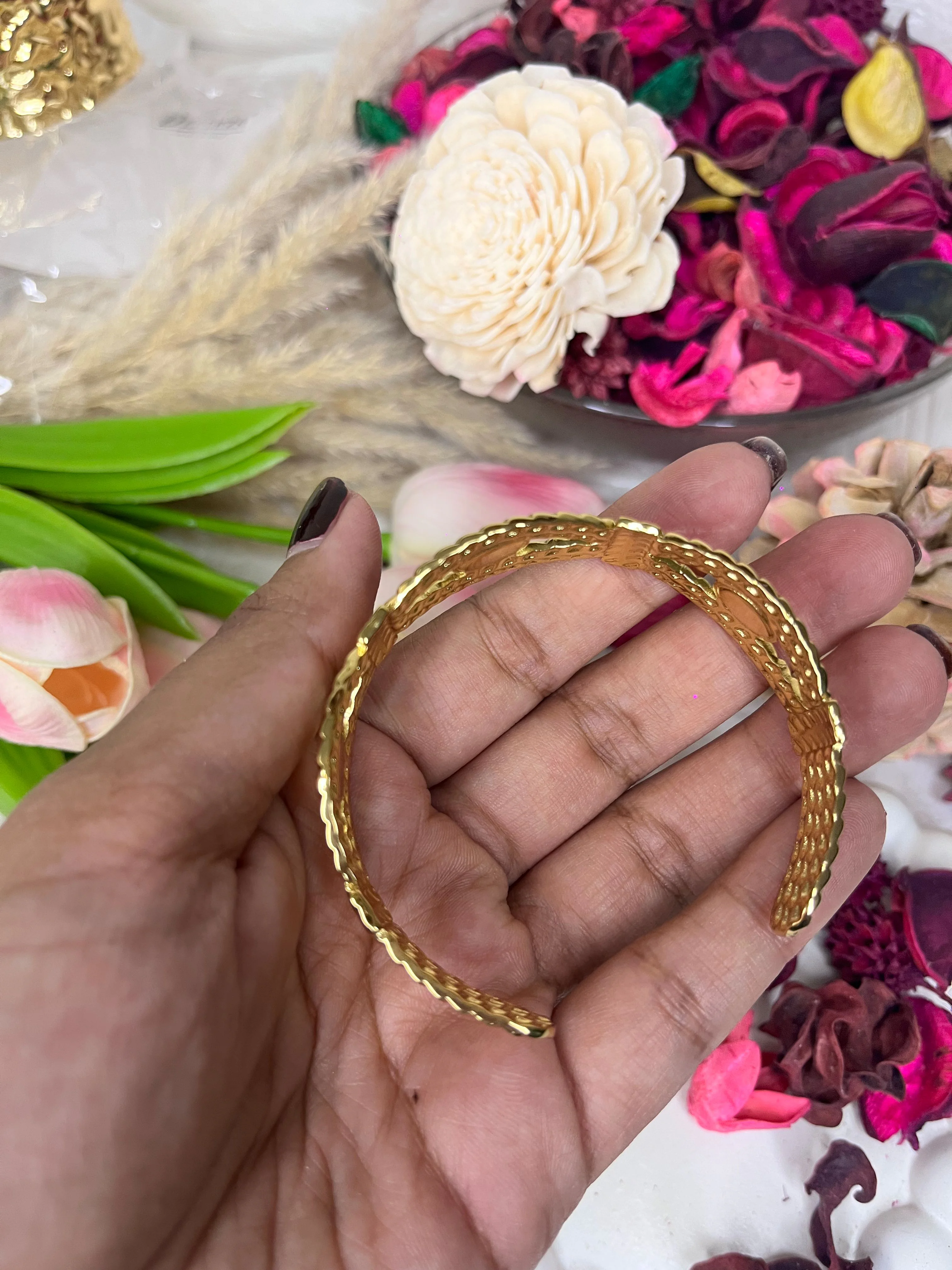 316L Stainless Steel (Premium Anti-Tarnish) Hand Cuff