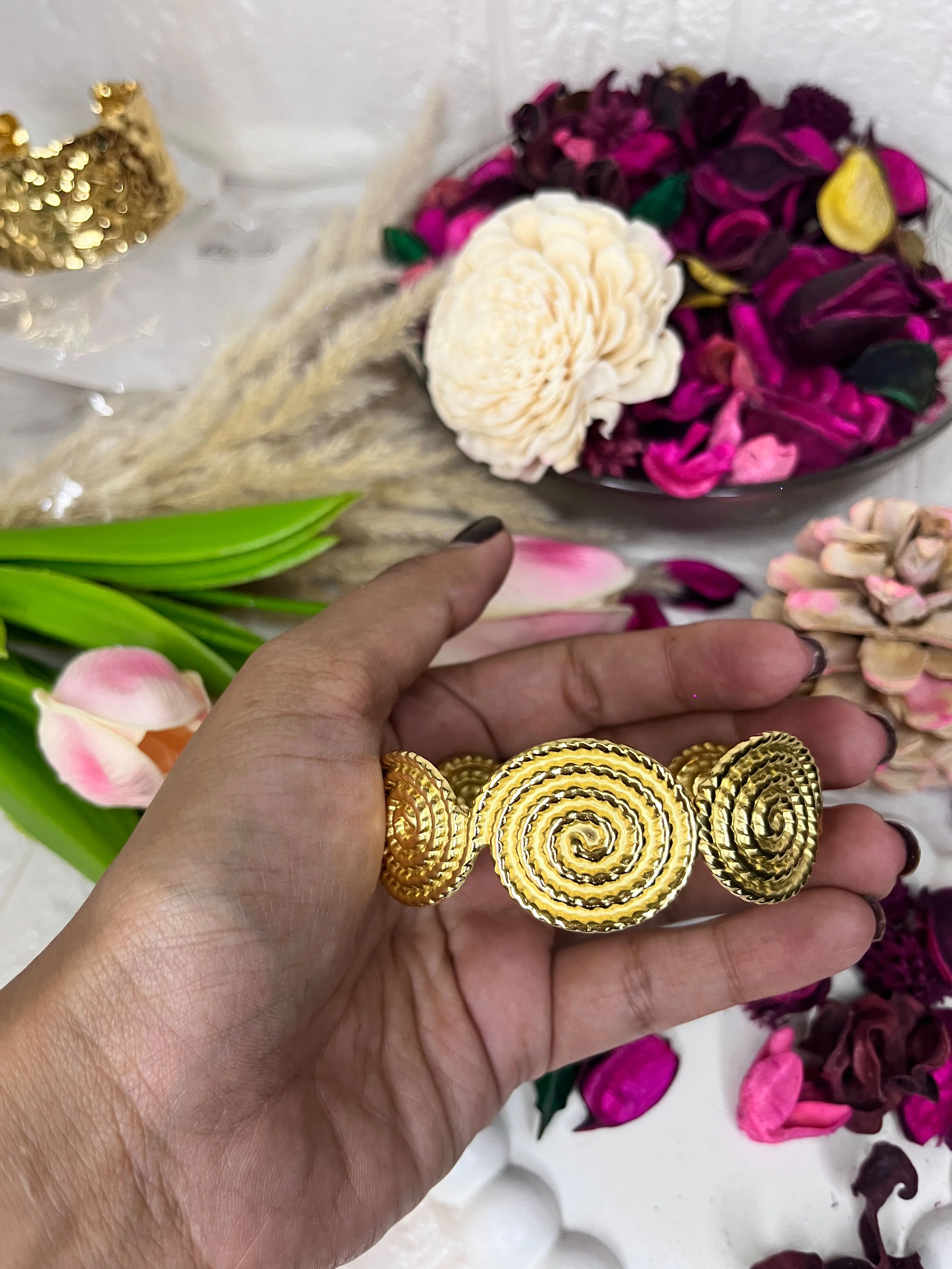 316L Stainless Steel (Premium Anti-Tarnish) Hand Cuff