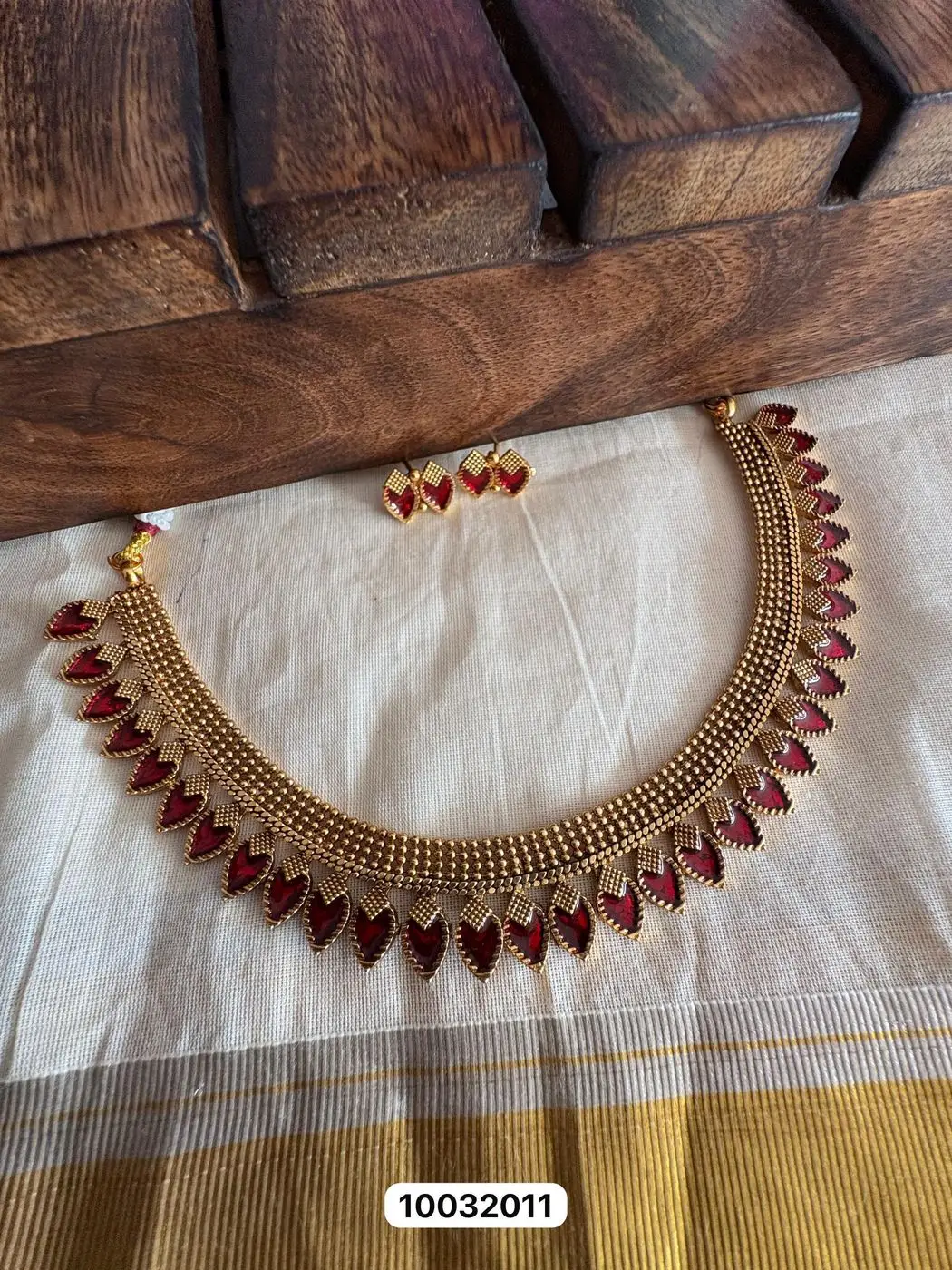 Maroon Palakka Necklace Set