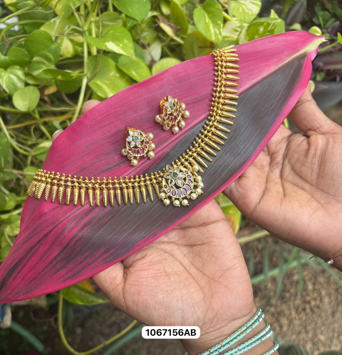 Mullamottu Necklace 2