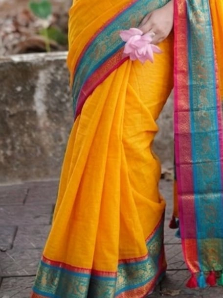 Mulcotton with Kanchi border