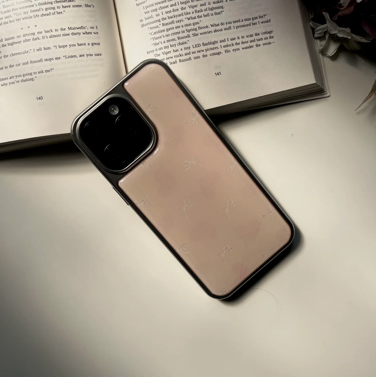 Premium Electroplated Unique And Creative Design Featuring a Pink Heart And Bow case🤎✨ 3