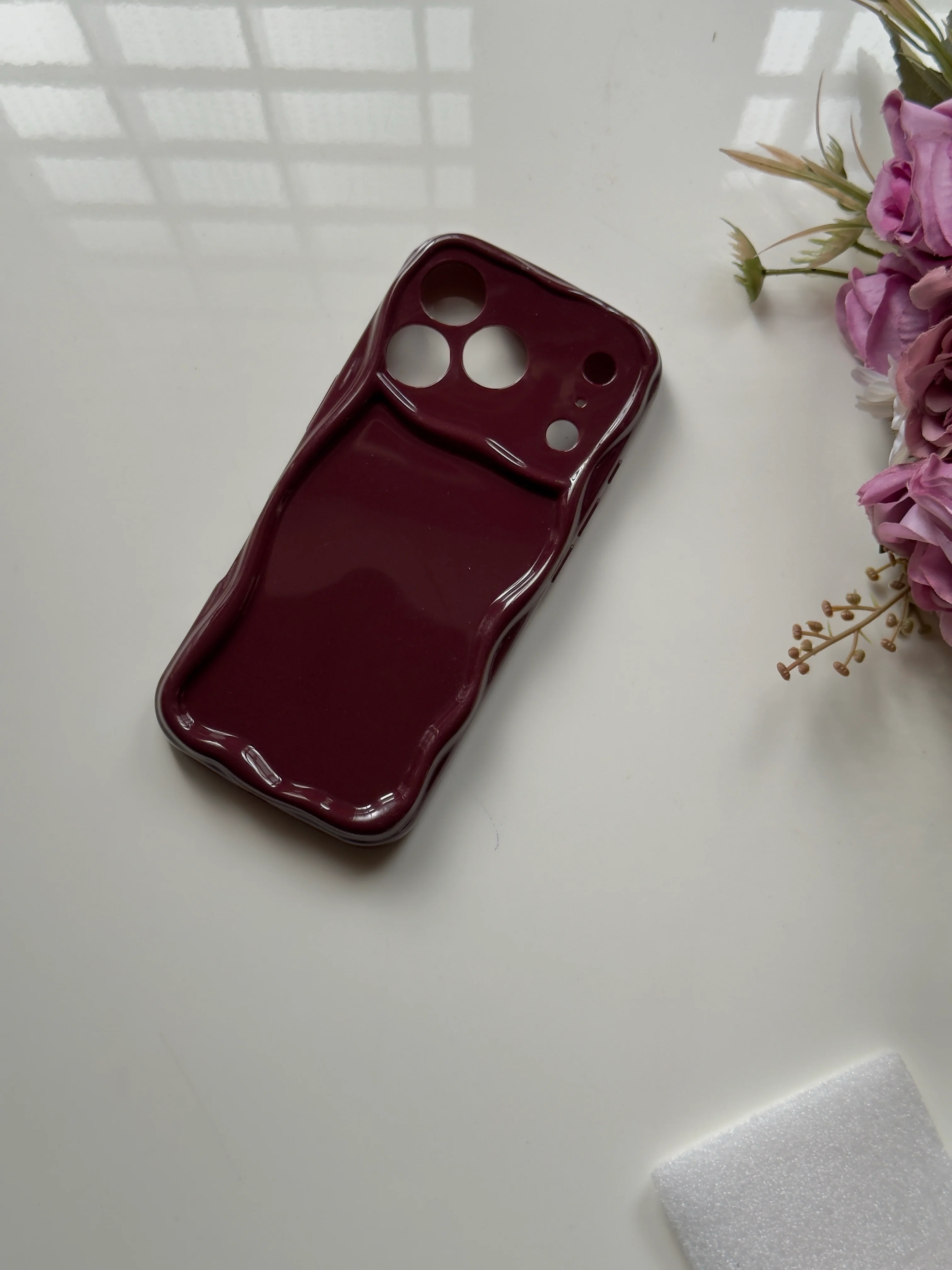 Burgundy Cream pattern case 3