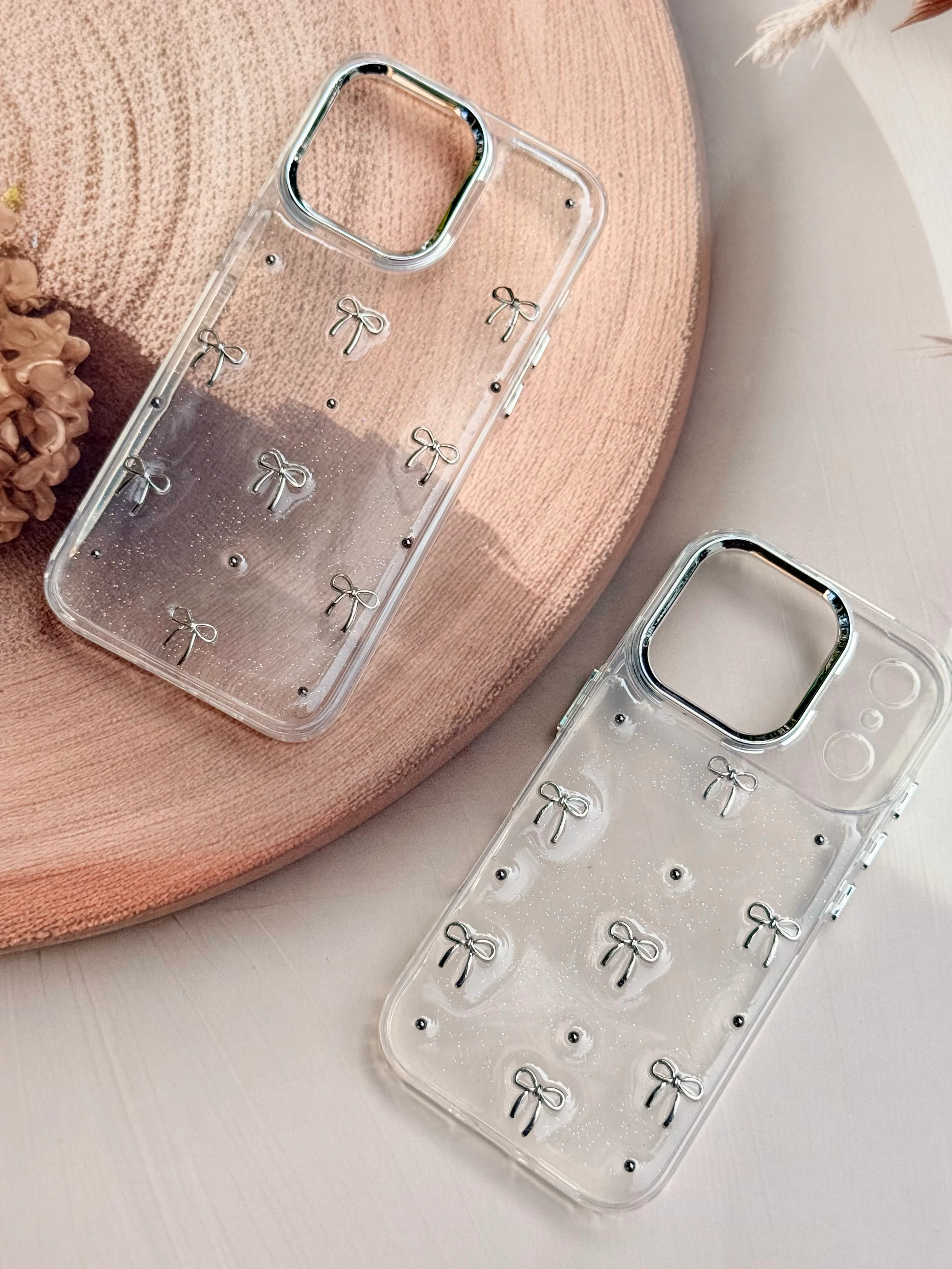 Pearl bowknot case🤍