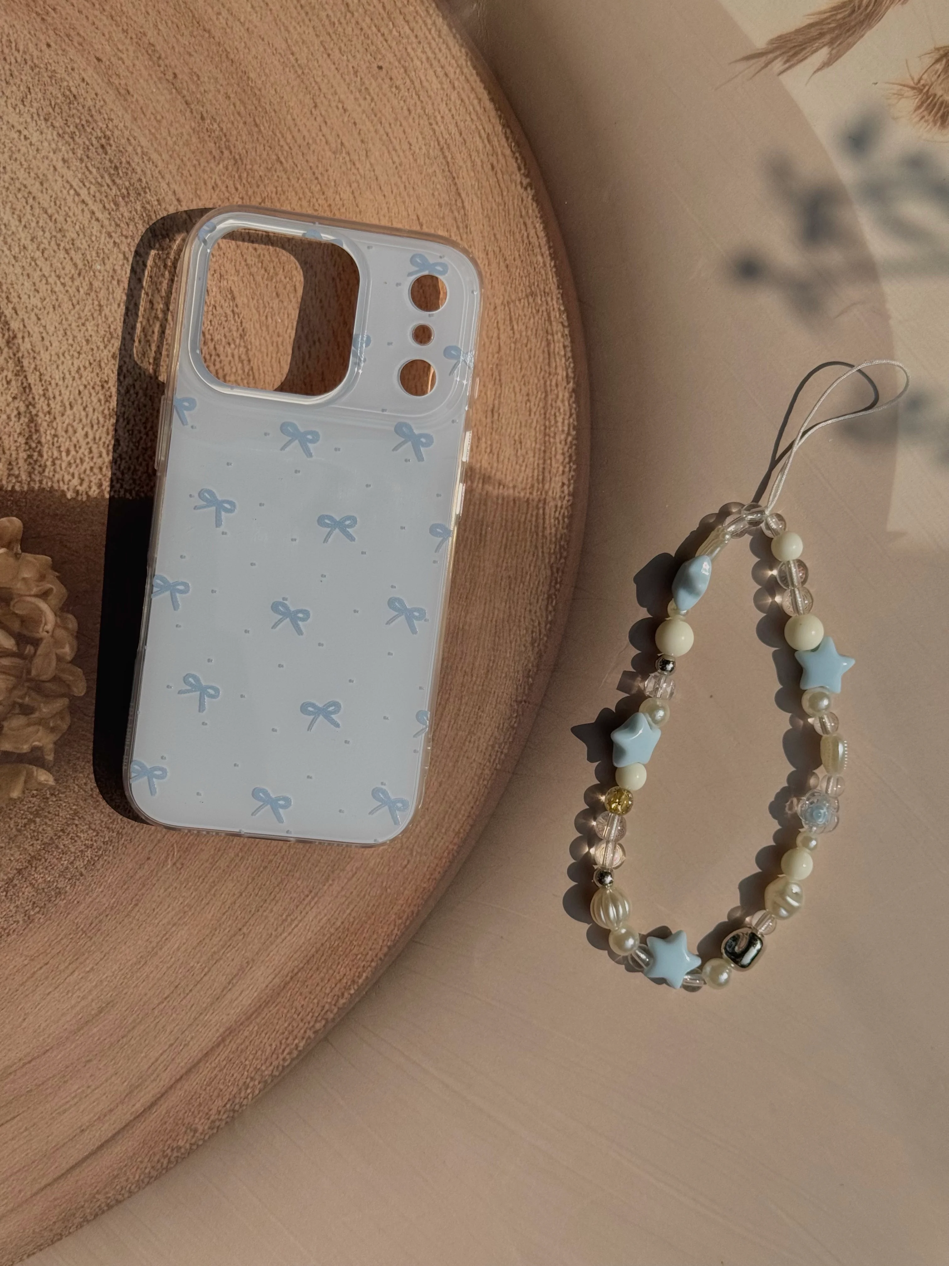 Pastel blue case🌊🤍