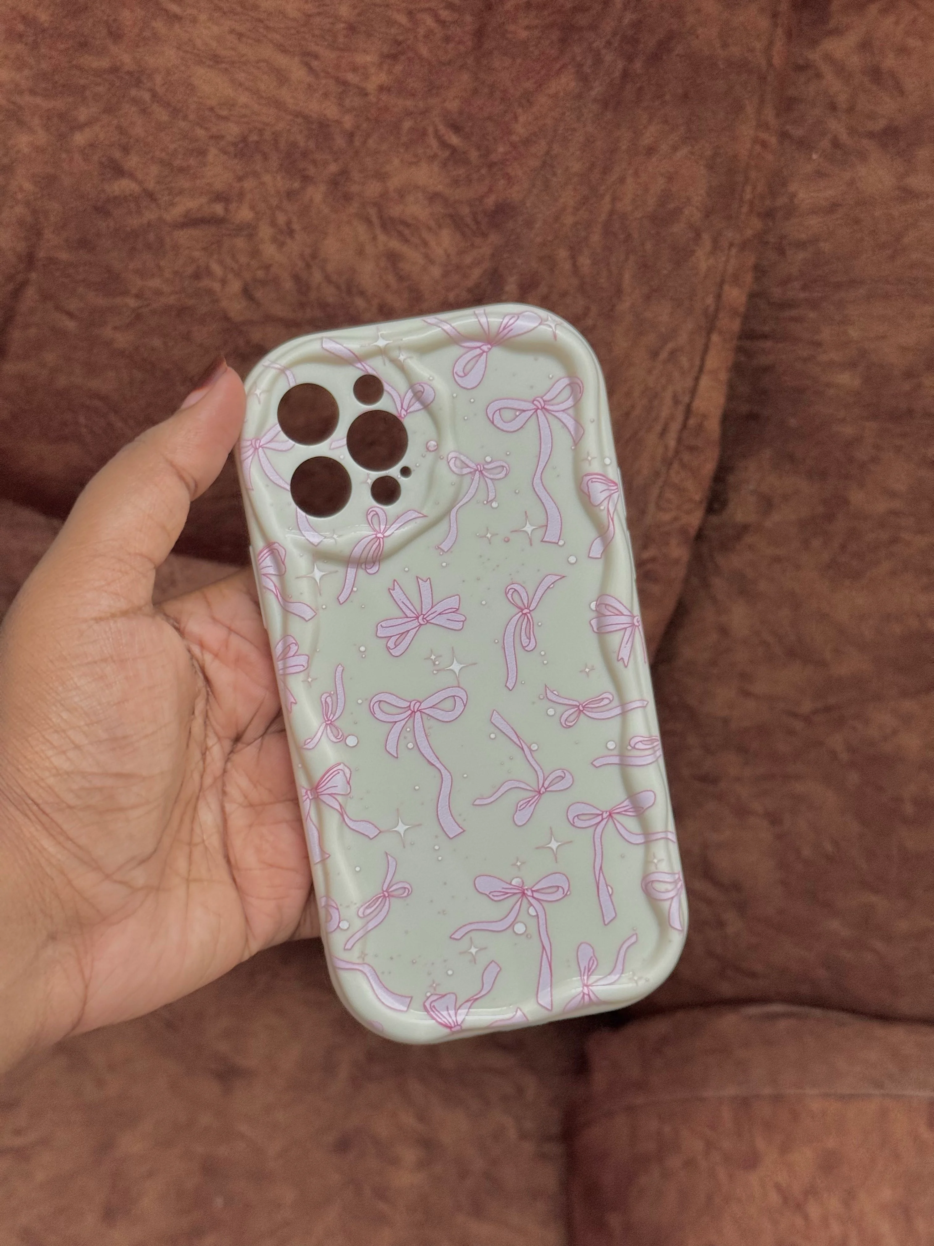 Butter cream bow case