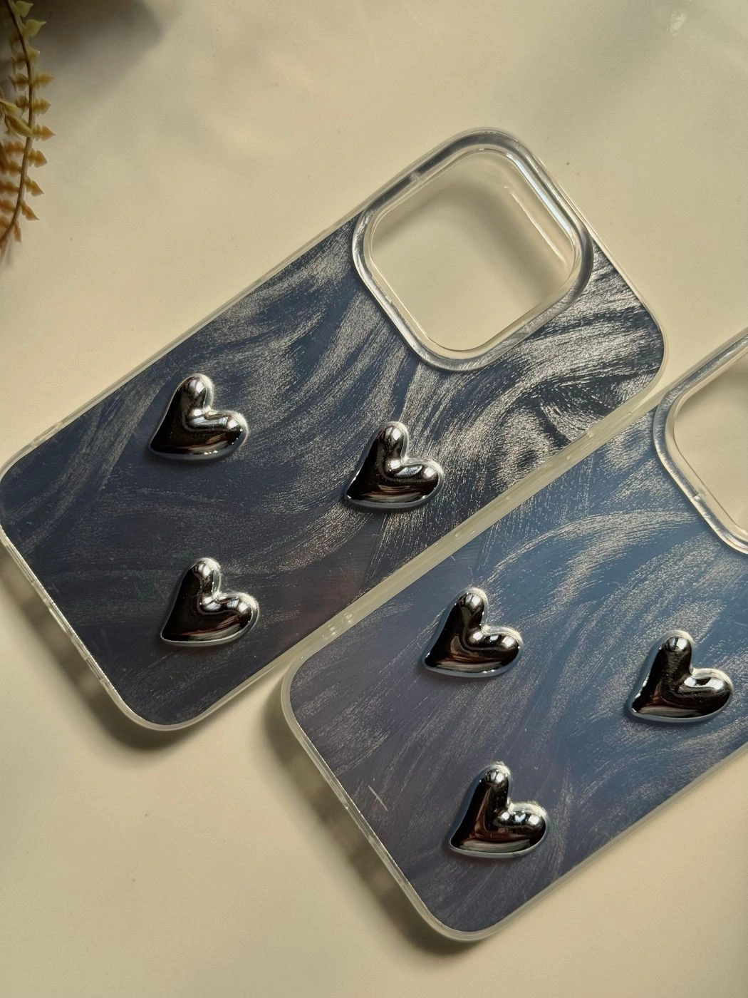 Silvery Heart Feather Yarn Phone Case 🩶💫 3
