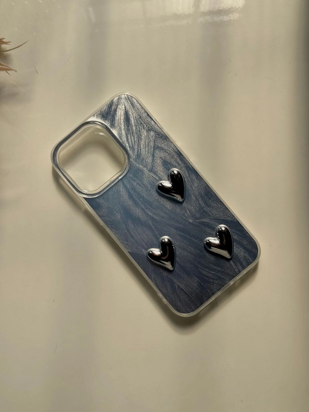 Silvery Heart Feather Yarn Phone Case 🩶💫 4
