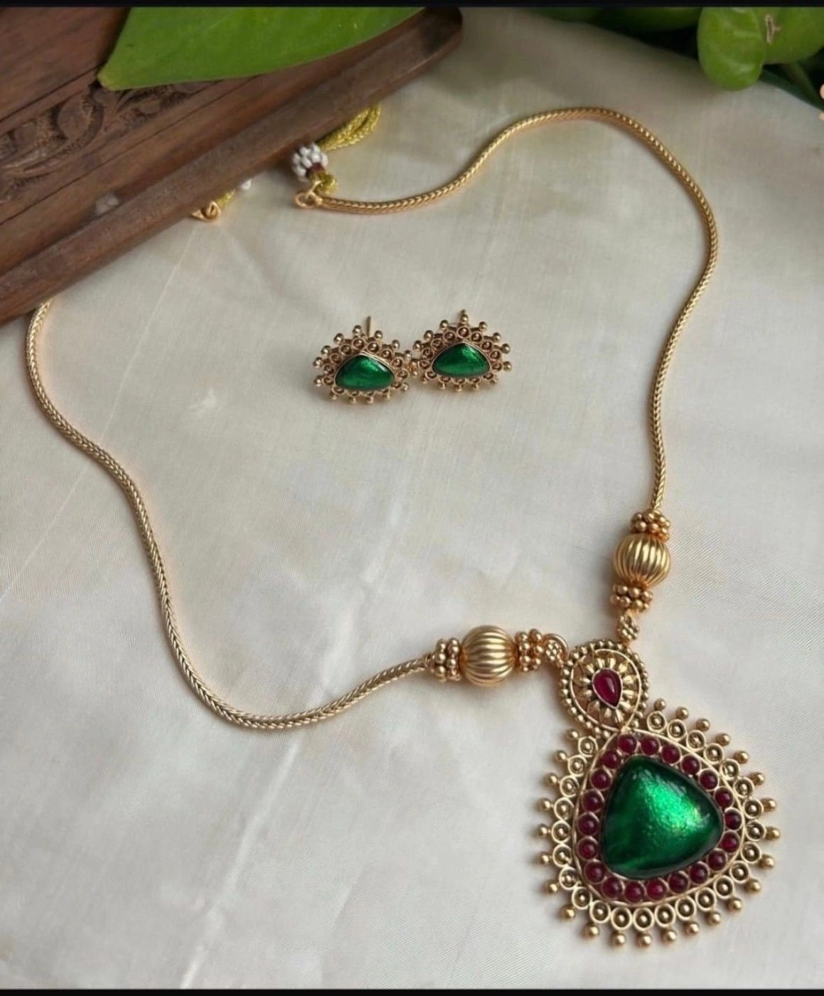 Palakka Enamel Long Haaram