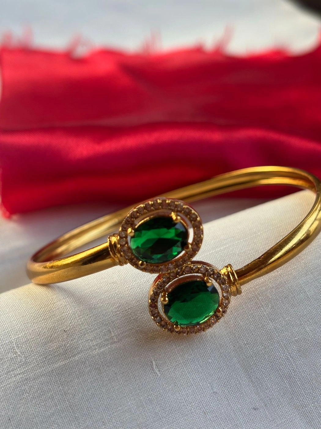 Anvika Green Bracelet Bangle