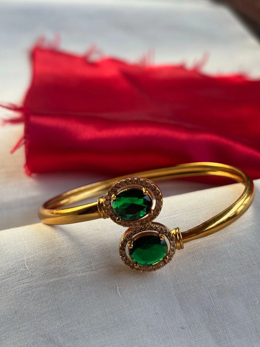 Anvika Green Bracelet Bangle