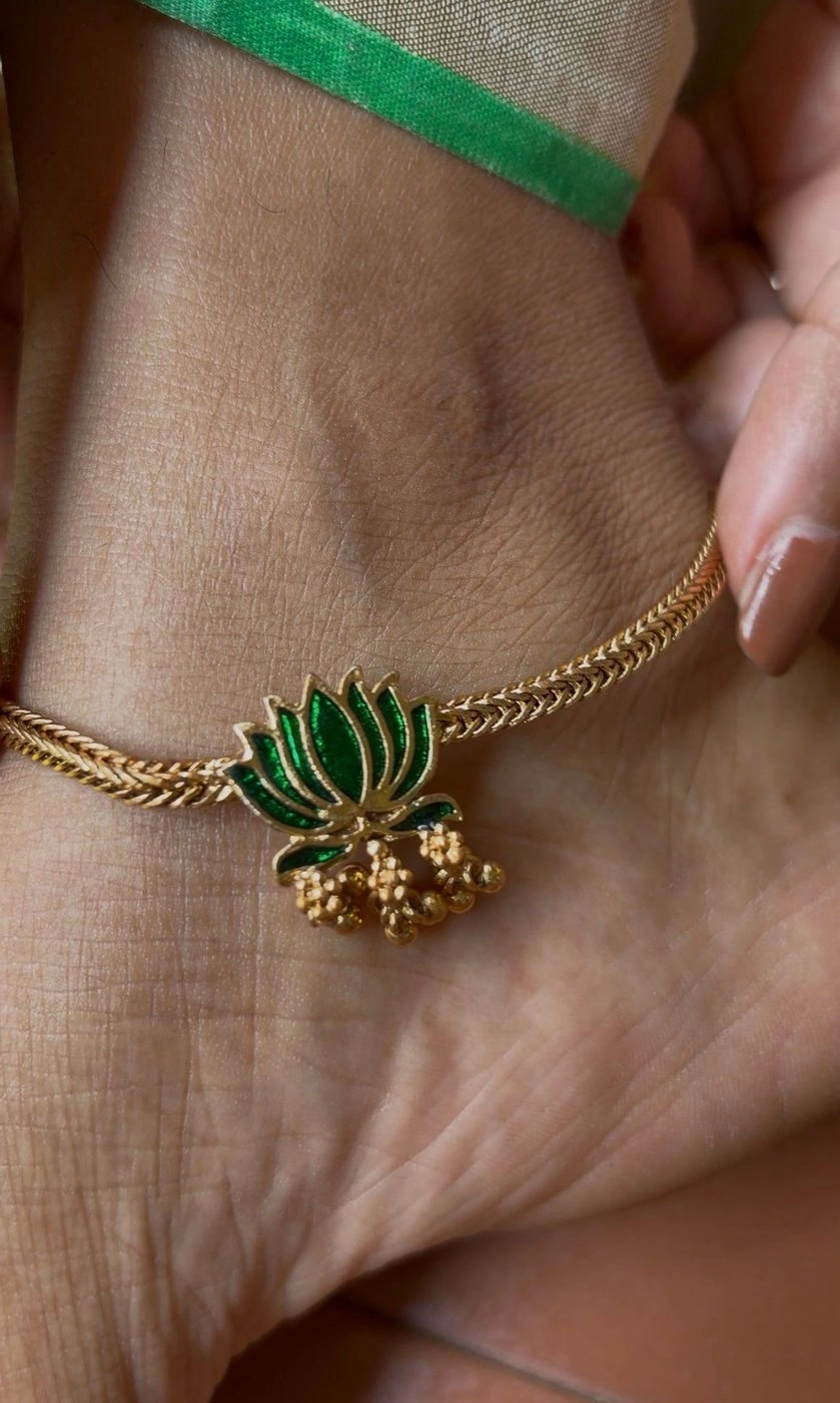 Green Lotus Anklet