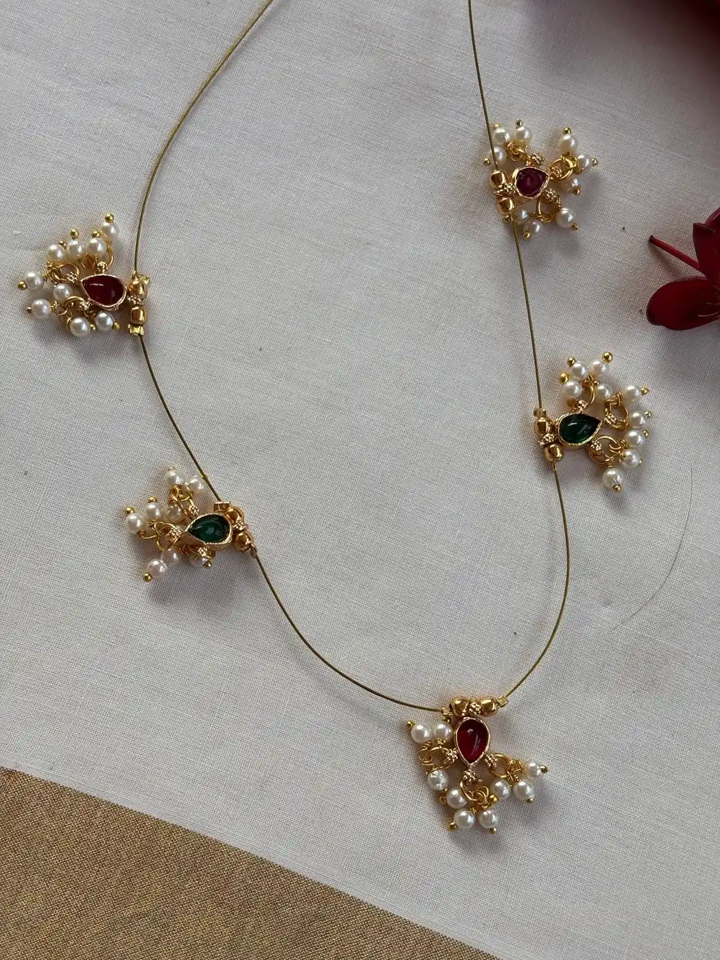 Manju Invisible Necklace 2