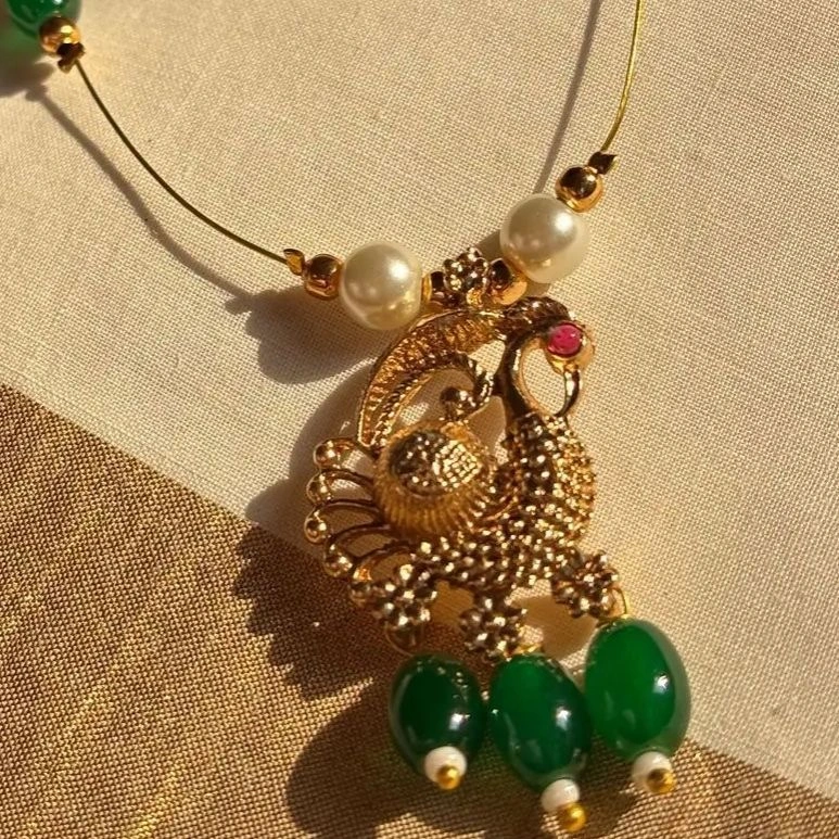Peacock Invisible Chain 2