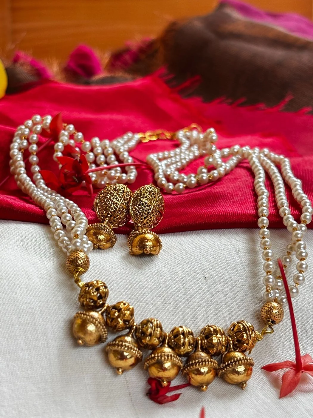 Pearl Long Chain with Antique Pendant 4